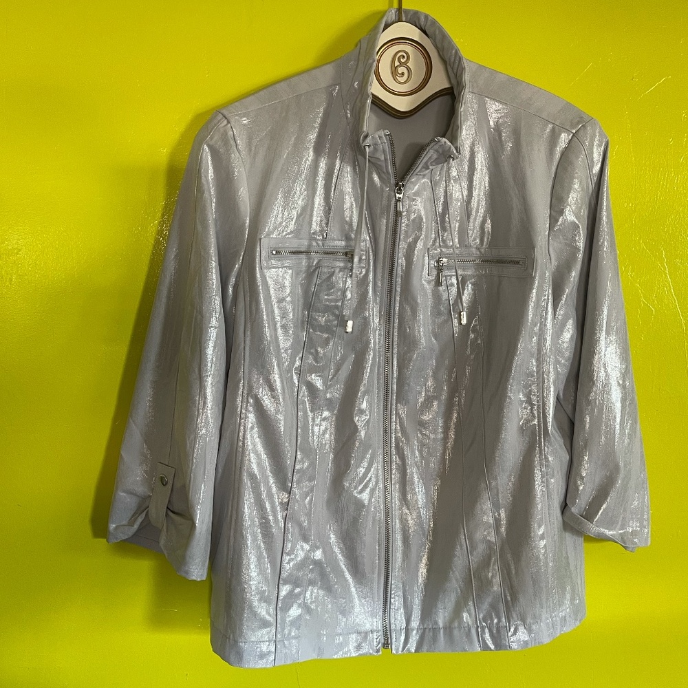 Chicos Zenergy Neema Silver Zip Up Jacket Size 2